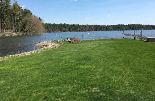 Clintonville House | Beautiful Lakefront Vacation Home!!