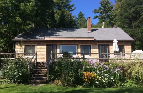 Greensboro House | Beautiful Lakefront Cottage with Single Level Access