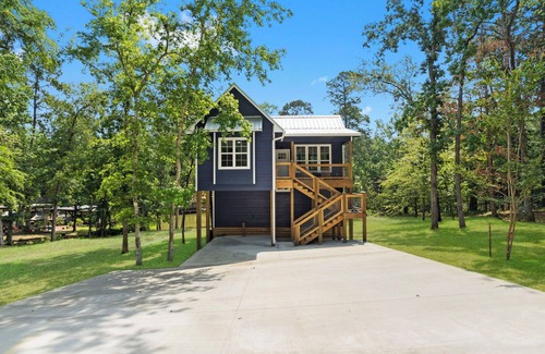 Pointblank House | Beautiful Lakefront Retreat on 1 Acre/Monthly Discount!