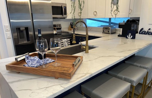 Town of Ledyard House | Beautiful Lakehouse - directly on lake!