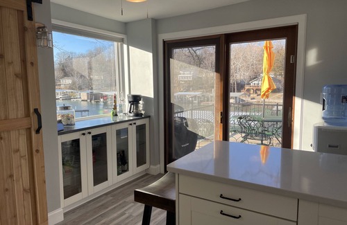 Rocky Mount House | Beautiful Lakehouse on the water at Lake of the Ozarks.