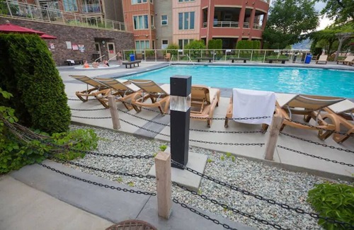 Vernon Condo | Beautiful LAKESIDE RESORT CONDO - Okanagan Lake