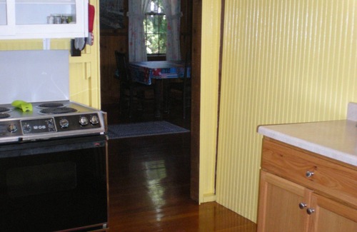 Orange Cottage | Beautiful Lakeside Waterfront Cottage with Private Beach