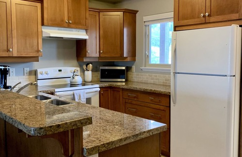 Okanagan-Similkameen House | Beautiful Lakeview Townhome in Lakeshore Villas