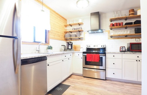 East Stroudsburg House | Beautiful Large Chalet close to all Pocono Attractions