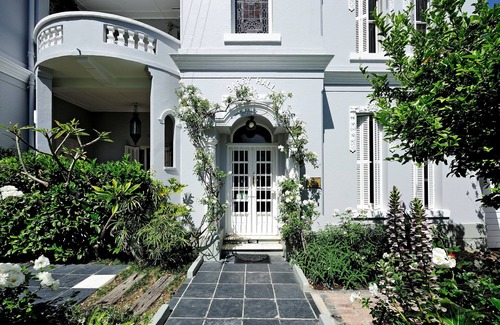 Cape Town Apartment | Beautiful large Apartments in100 year old Manor house, great location n