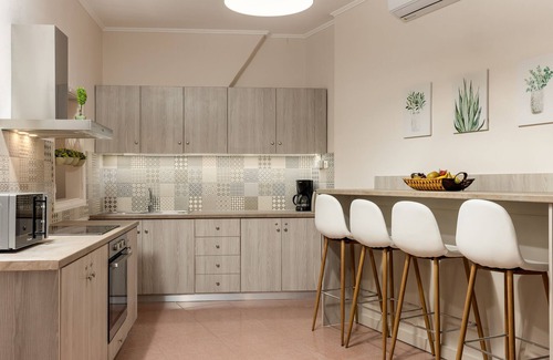 Nea Chora House | Beautiful large apartment in the heart of Chania.