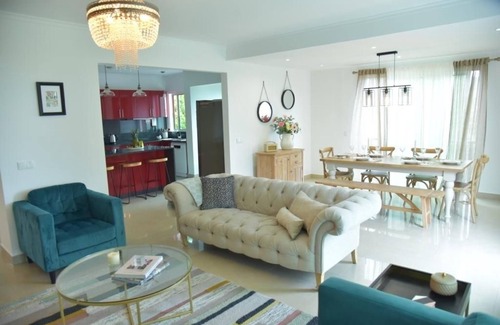 Lombo do Doutor House | Beautiful large detached property heated pool close to the village of Calheta