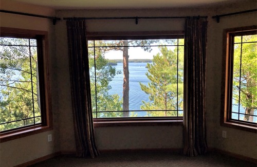 Lake Tomahawk House | Beautiful Large Home on Lake Tomahawk!