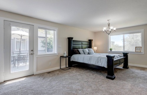 Canyon County House | Beautiful Large Home on 2.4 Acres next to the Snake River