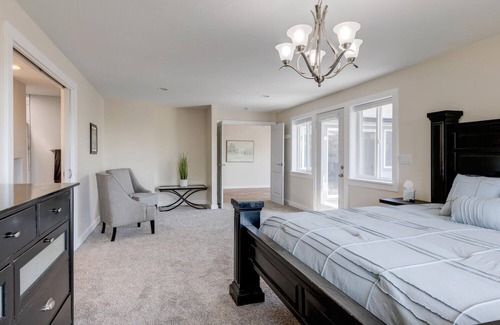 Canyon County House | Beautiful Large Home on 2.4 Acres next to the Snake River