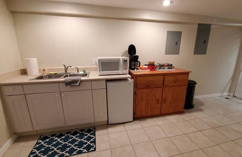 Englewood House | Beautiful Large Private Downstairs Area-Great Location-8 guests stay comfortably