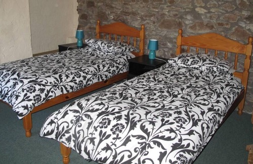 Pencader Cottage | Beautiful Large Rural Cottage near Pencader