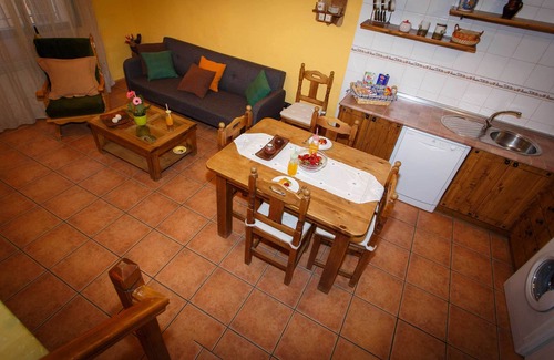 Braojos House | Beautiful little house for even with fireplace in Braojos