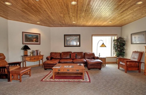 Talmage Cabin | Beautiful Lodge and Private 600 acre Canyon Paradise