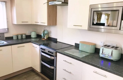 Warkworth Cabin | Beautiful lodge with hot tub in the heart of the Northumberland countryside