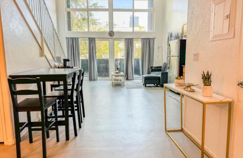 Little Italy Apartment | Beautiful Loft in Little Italy SD with Parking