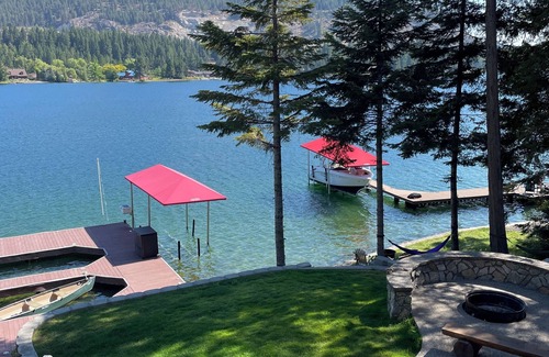 Sandpoint Cabin | Beautiful Log Cabin Getaway on Pend Orielle w/Private Dock, Hot Tub, Firepit