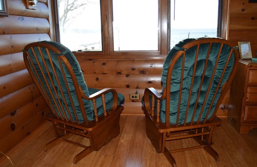 Auburn Apartment | Beautiful log sided, on Owasco Lake w/private beach, entrance and parking.