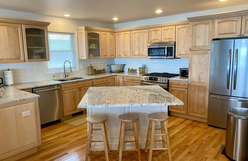 Oscoda House | Beautiful Luxury Waterfront Property Directly on Lake Huron Beach