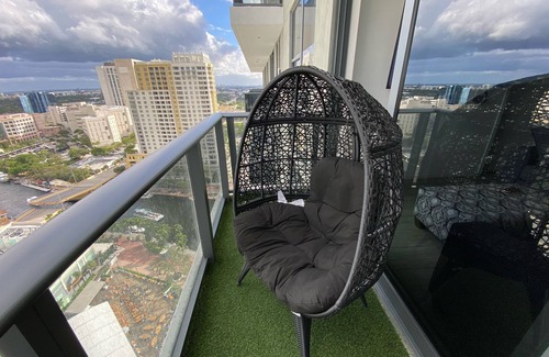 Riverwalk Fort Lauderdale Condo | Beautiful Luxury High Rise 2BR Downtown Amazing Views 9Min Away From Airport !
