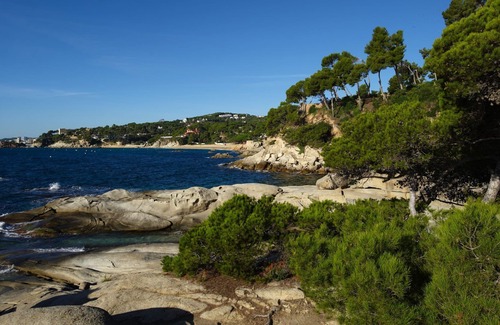 Calonge Apartment | Beautiful luxury apartment direct access to the beach on the bay Torre Valentina.