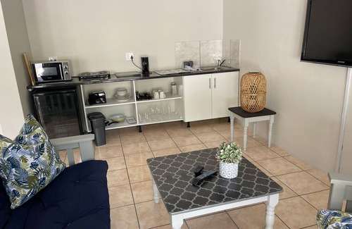 Strand Cabin | Beautiful luxury apartment, set in quiet area in a nice garden, 10 min from beach