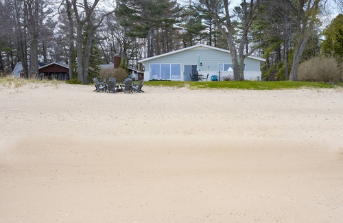 Oscoda House | Beautiful Luxury Beachfront Home on Lake Huron - Spectacular Views/Sugar Sand