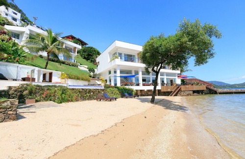 Itanema Villa | Beautiful luxury villa in Angra dos Reis - Ang002