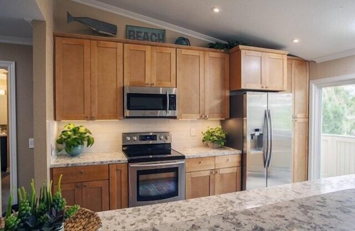 Monarch Beach Condo | BEAUTIFUL, LUXURY CONDO, GATED, WALKING TRAIL TO BEACH!