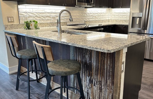 Dillon Condo | Beautiful Luxury Condo: 2 Masters, Walk to Dillon Amphitheater Concerts & Lake