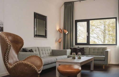 Ruinerwold House | Beautiful luxury holiday home with rural character