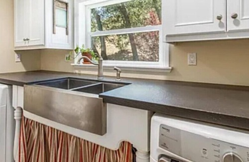 Yucaipa House | Beautiful Luxury Home
