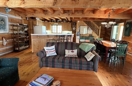 Georgian Bay Cottage | Beautiful Luxury Muskoka Waterfront Dream Cottage on Six Mile Lake