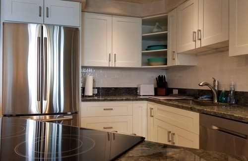 Maalaea Condo | Beautiful, Luxury Oceanfront Condo- Great View, A/C, Wi-Fi, Central Location