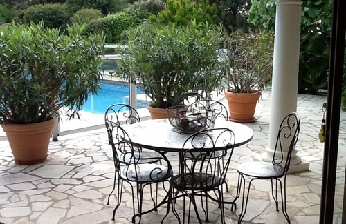 Le Brusc House | Beautiful Mas provençal large garden 2000 M2 wooded with swimming pool near sea and island