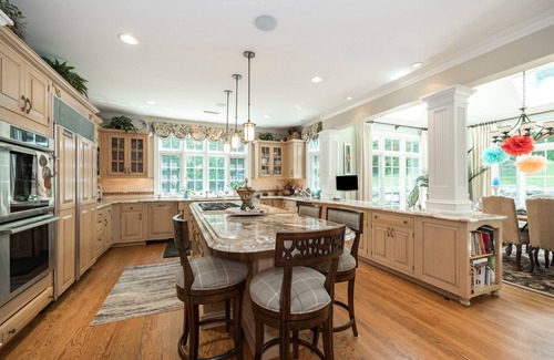 Radnor House | Beautiful Main Line House for Rent