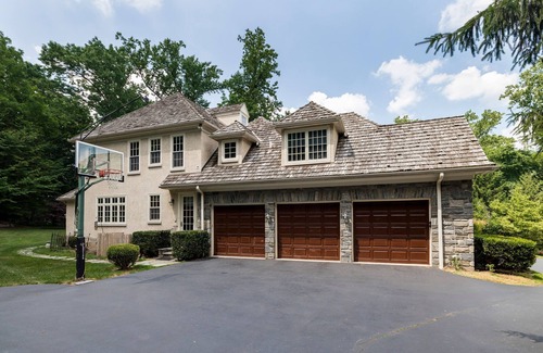 Radnor House | Beautiful Main Line House for Rent