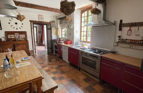 Saint-Lanne Cottage | Beautiful manor house with swimming pool and vineyard views