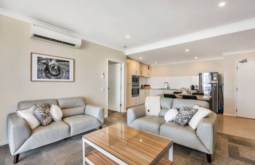 Geraldton Apartment | Beautiful Marina View Apartment