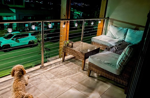 Safety Beach House | Beautiful Martha Cove home - 100m from water