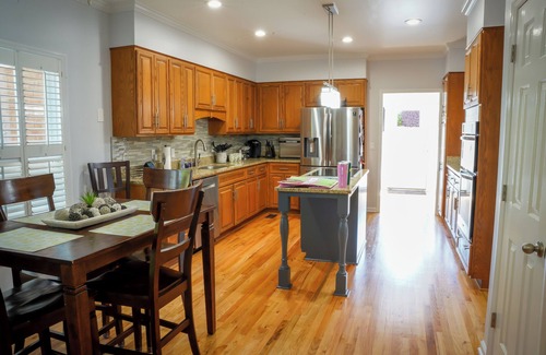 Martinez House | Beautiful Masters Golf Tournament Rental! Minutes from the course!