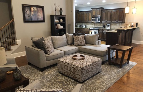 Riverwood Plantation House | Beautiful Master’s rental~conveniently located to Augusta National~Pool &Hot Tub