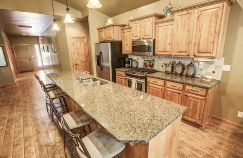McCall Cabin | Beautiful McCall family CABIN with hot tub 1.5 miles from downtown McCall