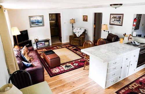 Bayfield Cabin | Beautiful Meadow View