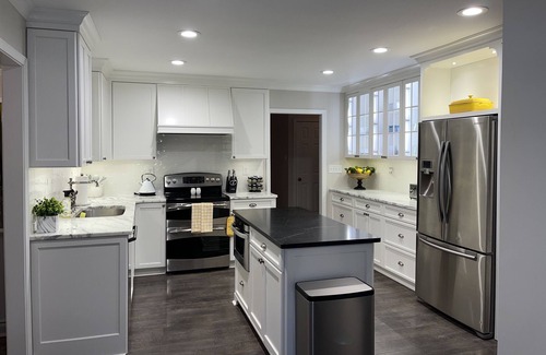 Cordova House | Beautiful Memphis/Cordova home, Sleeps 7, Large Kitchen, (1835 sqft).