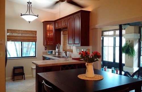 Ludlam House | Beautiful Miami Lakehouse For Families RH 3 Beds/2 Baths/Sleeps 4