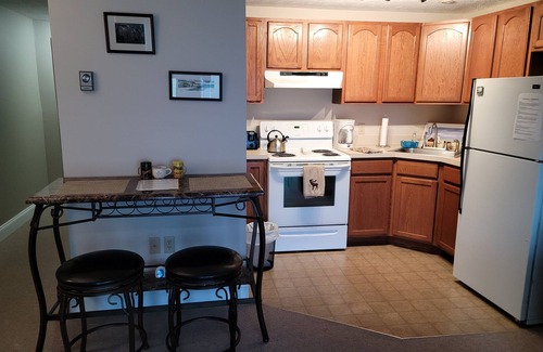 Damariscotta Condo | Beautiful Midcoast Maine Condominium with inground pool