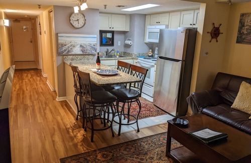 North Myrtle Beach Condo | Beautiful/Modern Corner Penthouse 😎1BR Oceanfront w/Panoramic-View, 310 Reviews