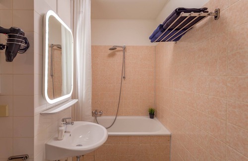 List Condo | Beautiful modern furnished two-room apartment in Hannover List